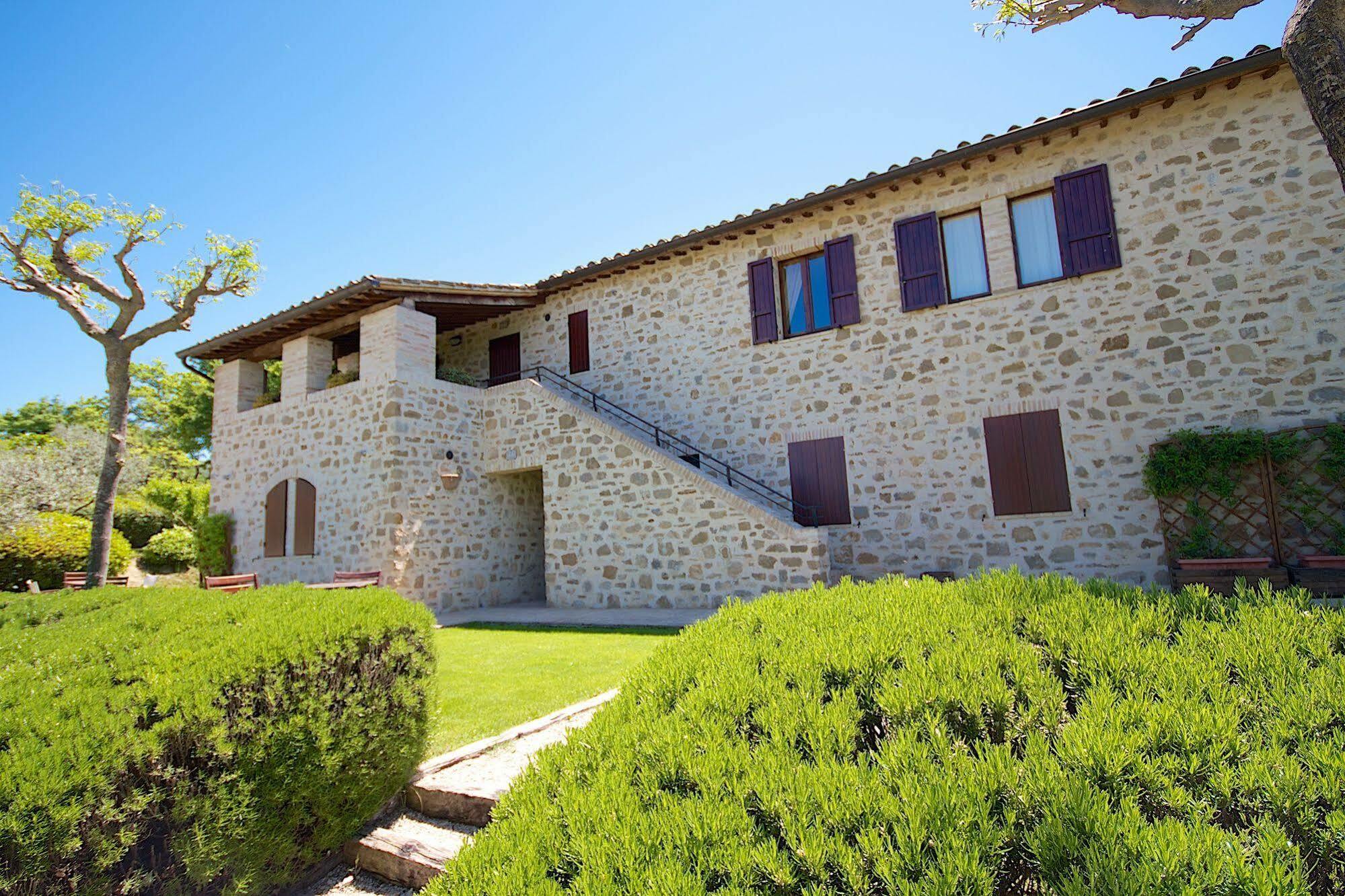Agriturismo Le Colombe Assisi Exterior foto