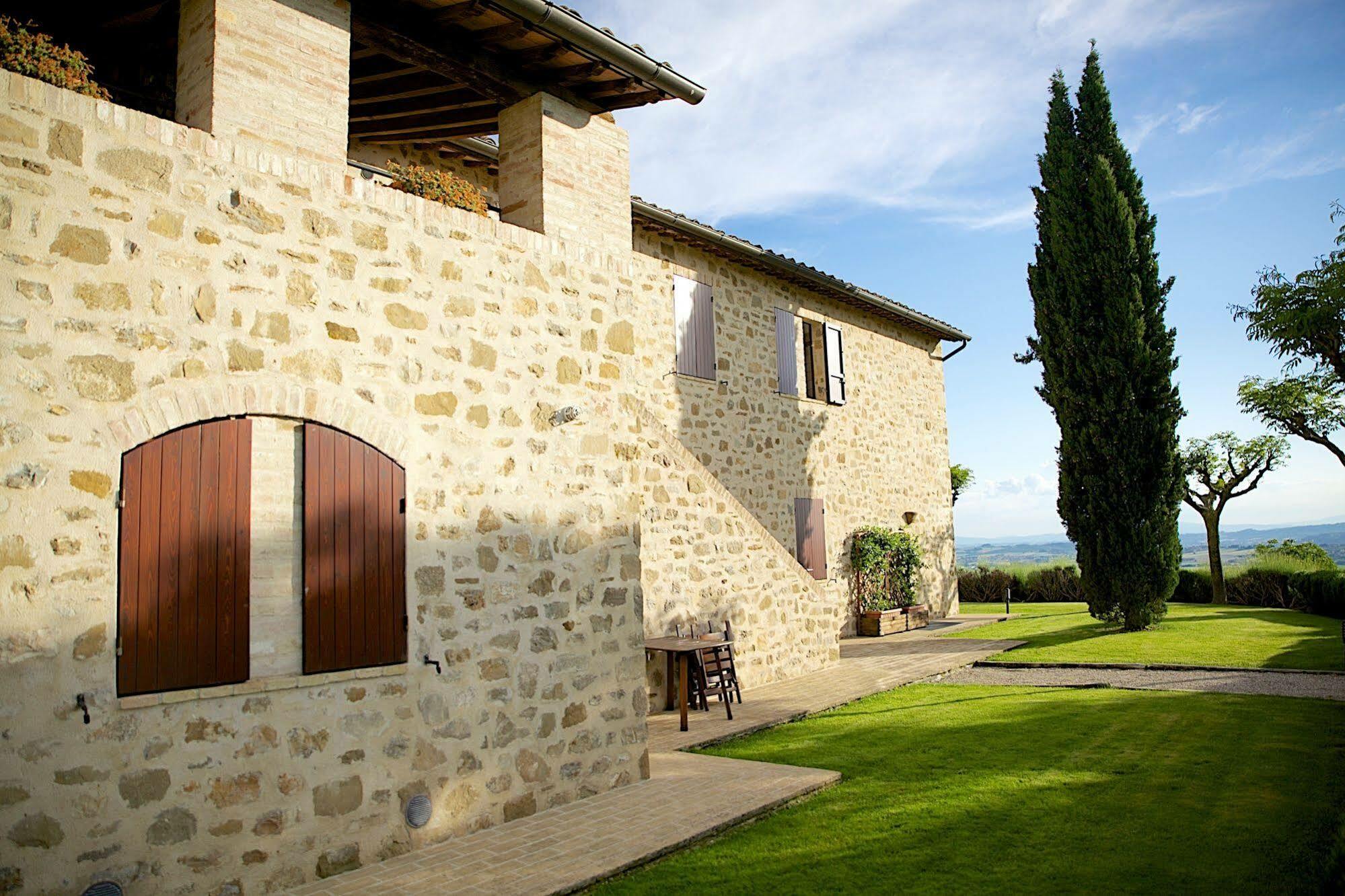 Agriturismo Le Colombe Assisi Exterior foto