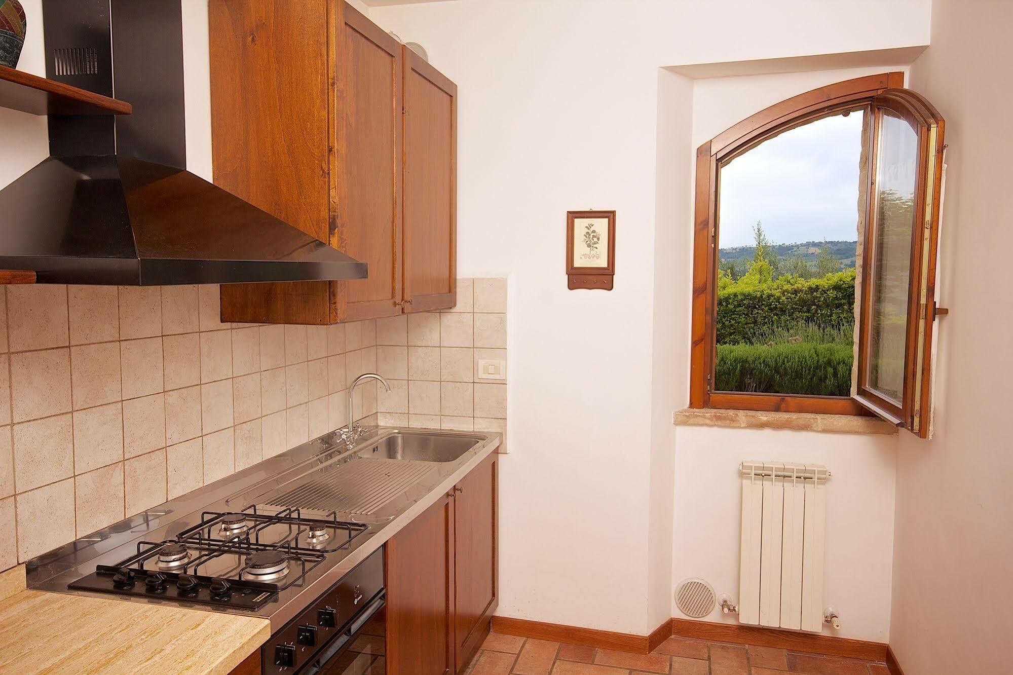 Agriturismo Le Colombe Assisi Exterior foto