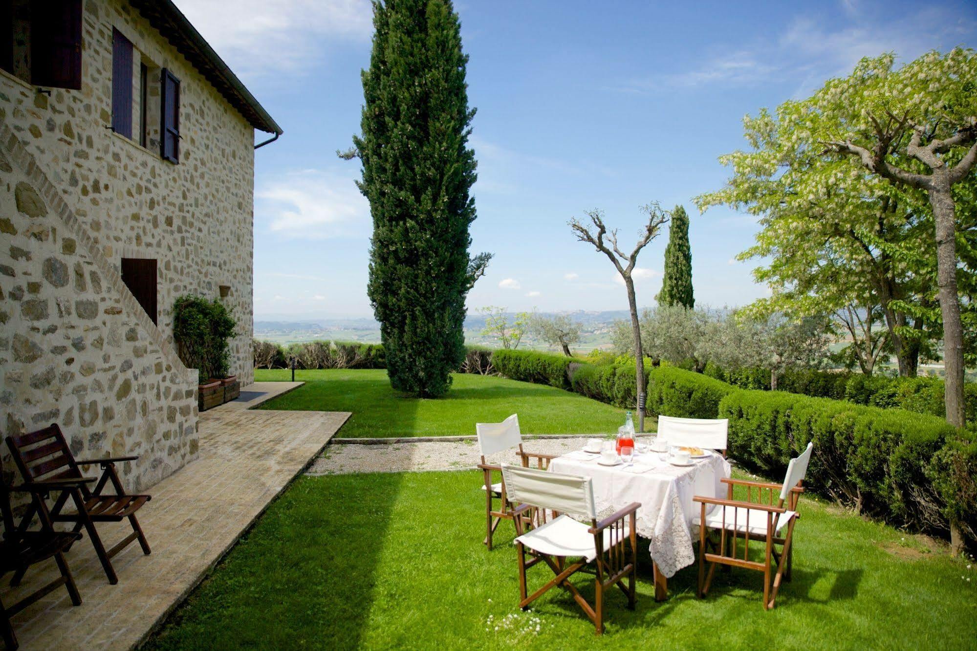 Agriturismo Le Colombe Assisi Exterior foto